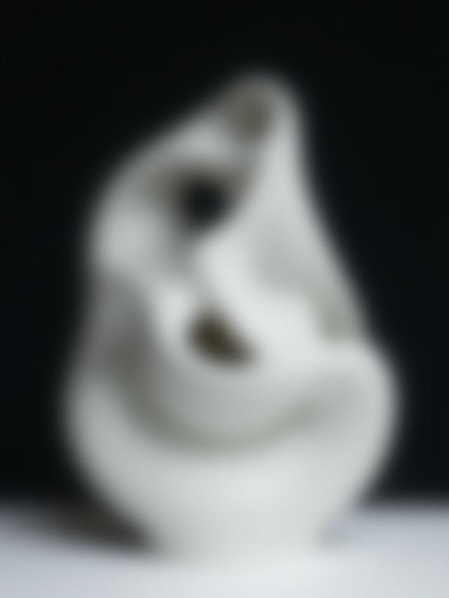 Abstrakte Keramikskulptur in Weiß für Dekoration